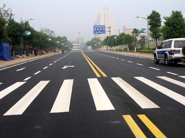 道路标线.jpg